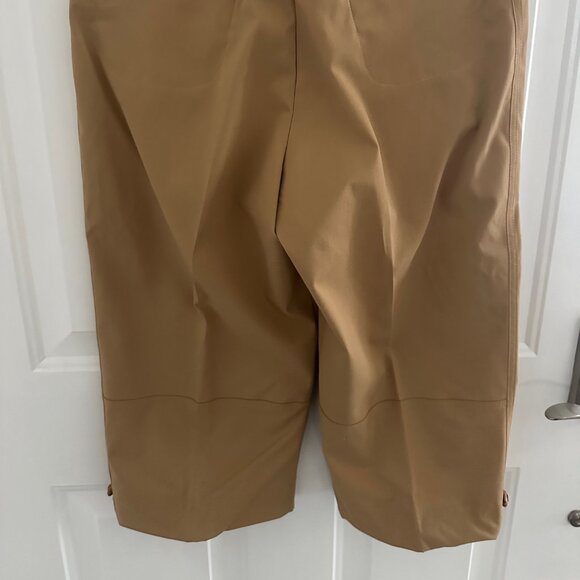 Ladies Capri Golf Pants - Picture 3 of 5